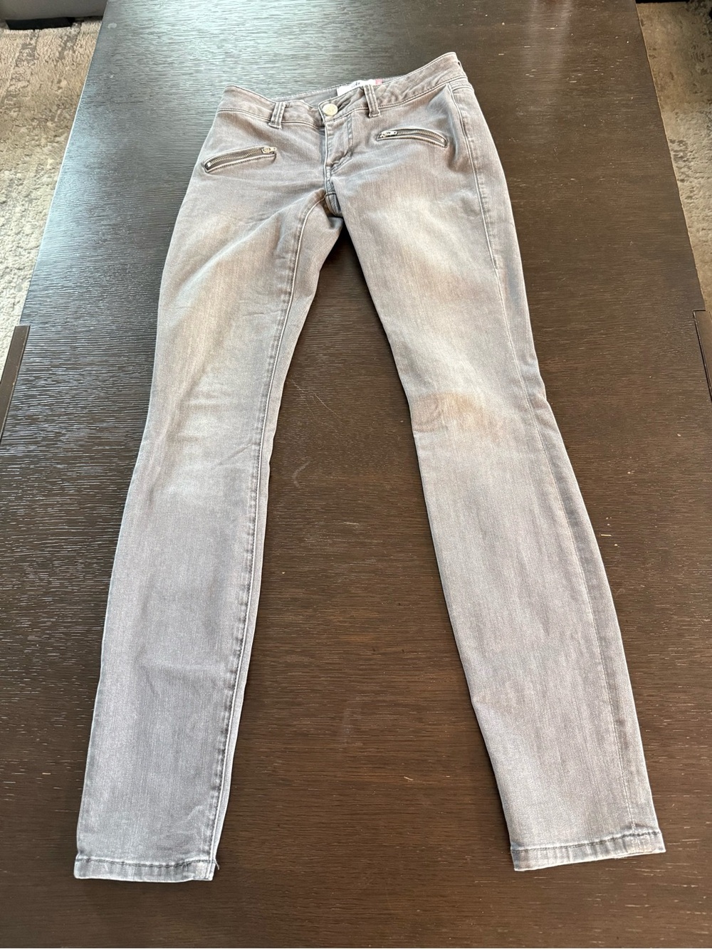 CAbi Women's Skinny Jeans in Light Gray Wash (size 0)